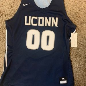 Women’s UCONN Basketball Jersey SIZE M